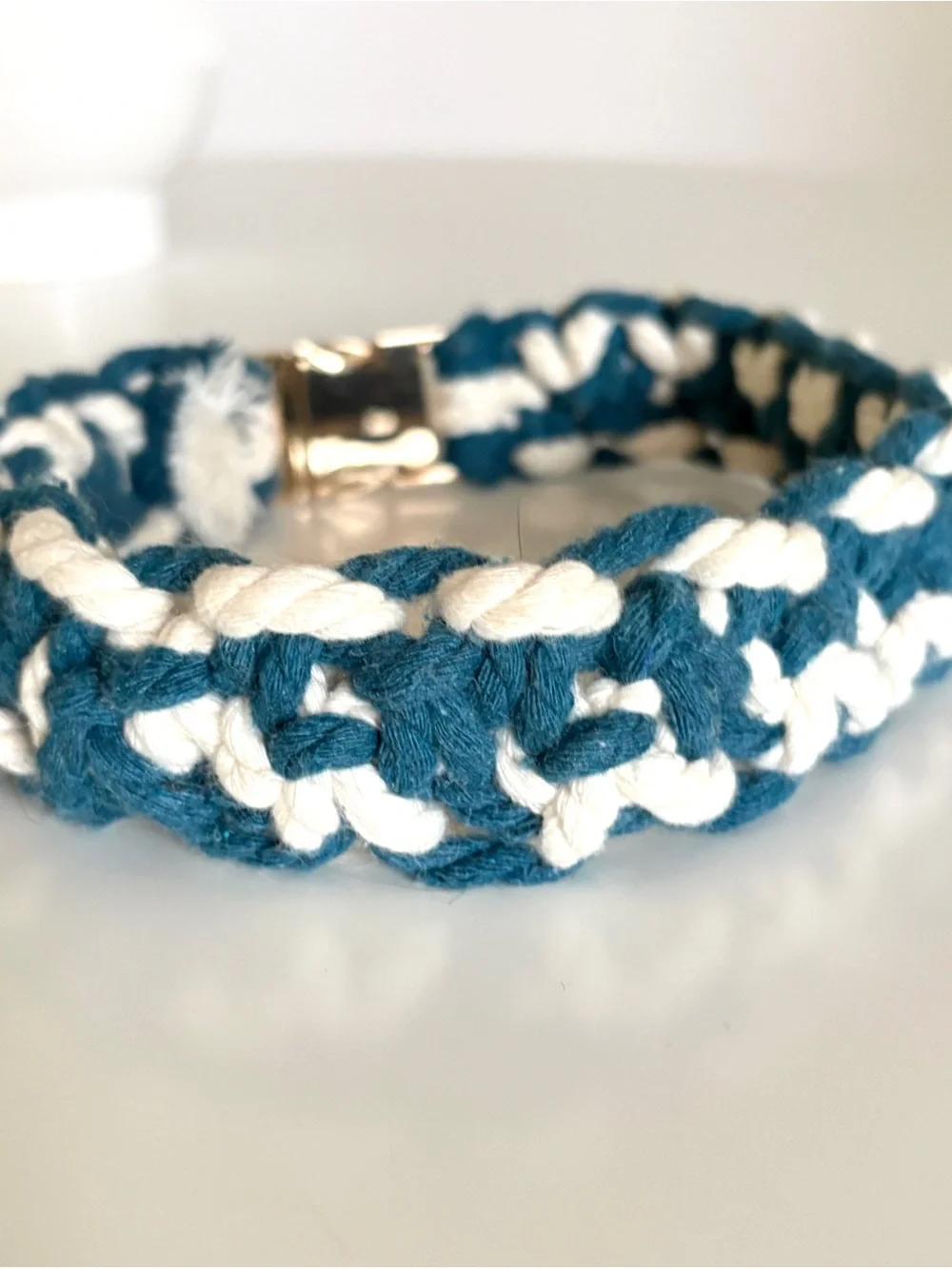 Blue/White Dog Collar - Size Large 19”